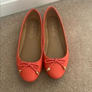 Coral Aldo Flats